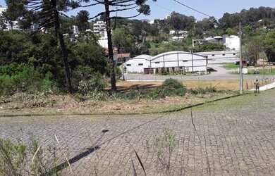 Imagem: O terreno possui 597m² de Área e está localizado em Nossa