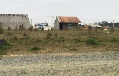 Imagem: O terreno possui 240m² de Área e está localizado em Balneário