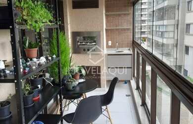 Imagem: O apartamento possui 4 Dormitórios, 5 Banheiros, 2 Vagas na