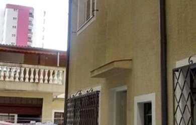 Imagem: A casa possui 4 Dormitórios, 3 Banheiros, 5 Vagas na garagem