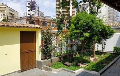 Imagem: A casa possui 5 Dormitórios, 3 Banheiros, 263m² de Área e