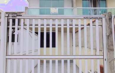 Imagem: A casa possui 2 Dormitórios, 1 Banheiro, 1 Vaga na garagem