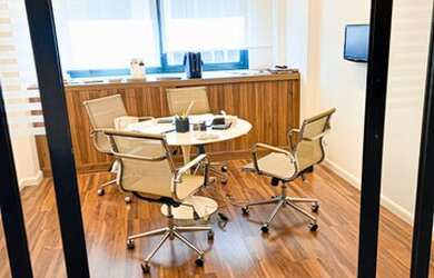 Imagem: O depósito possui 1 Vaga na garagem, 36m² de Área e está