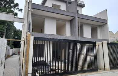 Imagem: A casa em condomínio possui 3 Dormitórios, 3 Banheiros, 2