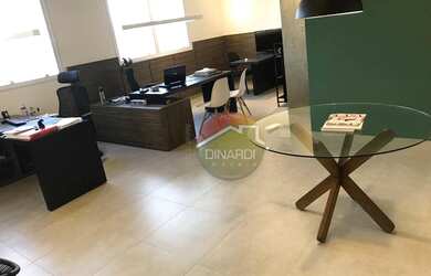 Imagem: O depósito possui 1 Vaga na garagem, 48m² de Área e está