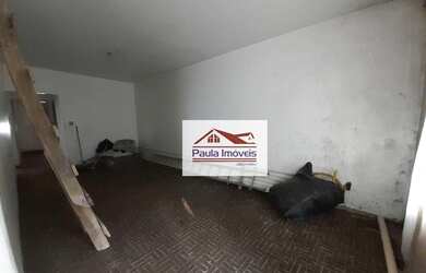 Imagem: A casa possui 4 Dormitórios, 2 Banheiros, 180m² de Área