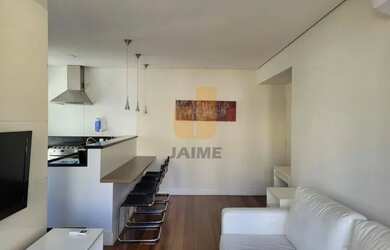 Imagem: O apartamento possui 1 Dormitório, 1 Banheiro, 1 Vaga na garagem