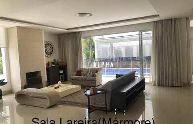 Imagem: A casa em condomínio possui 5 Dormitórios, 5 Banheiros, 5