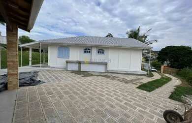 Imagem: A casa em condomínio possui 3 Dormitórios, 4 Banheiros, 4