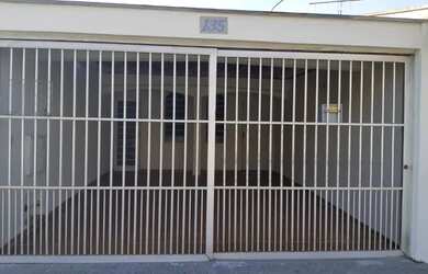 Imagem: A casa para alugar possui 2 Dormitórios, 2 Banheiros, 2 Vagas