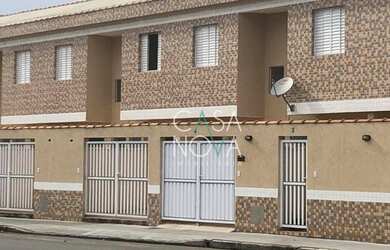 Imagem: A casa possui 2 Dormitórios, 3 Banheiros, 1 Vaga na garagem