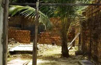 Imagem: A casa possui 2 Dormitórios, 1 Banheiro, 1 Vaga na garagem