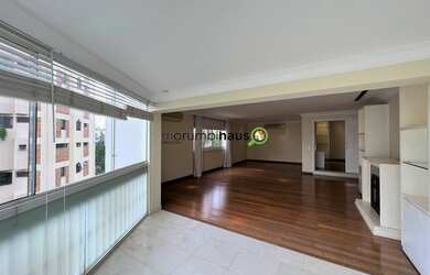 Imagem 7: Morumbi Nobre. Piscina, Churrasqueira, 318m² de Áreae4 Vagas na garagem