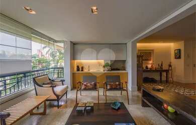 Imagem 5: Alto de Pinheiros. Piscina, Varanda, Área de serviçoe166m² de Área