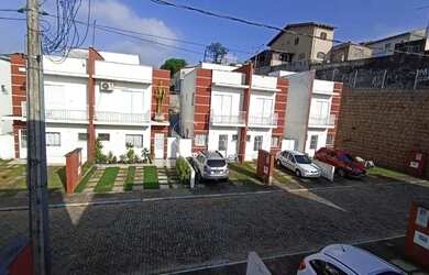 Imagem: A casa em condomínio possui 2 Dormitórios, 2 Banheiros, 2