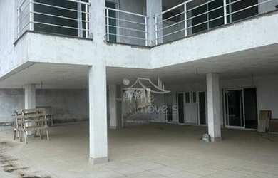 Imagem 5: Casa para venda e locação no condomínio Arujazinho IV