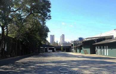 Imagem: O depósito possui 17.000m² de Área e está localizado em