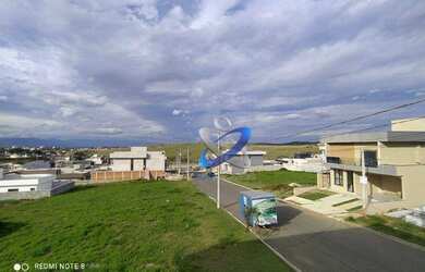 Imagem: O terreno possui 500m² de Área e está localizado em Parque