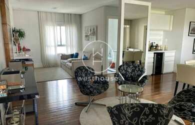 Imagem: O apartamento possui 2 Dormitórios, 5 Banheiros, 2 Vagas na