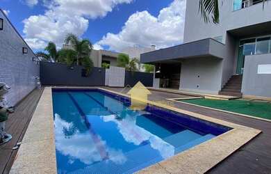 Imagem: A casa em condomínio possui 4 Dormitórios, 5 Banheiros, 4