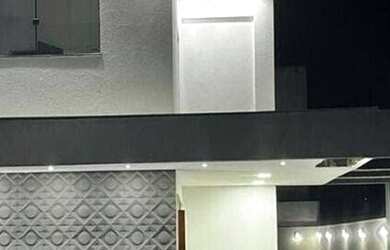 Imagem: A casa em condomínio possui 2 Dormitórios, 3 Banheiros, 3