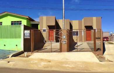 Imagem: A casa possui 2 Dormitórios, 1 Banheiro, 1 Vaga na garagem