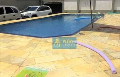 Imagem: A casa possui 3 Dormitórios, 4 Banheiros, 5 Vagas na garagem