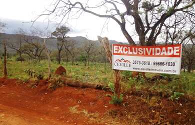 Imagem: Brumadinho - Loja de Shopping/Centro Comercial - Casa Branca