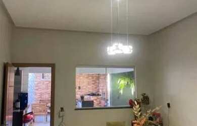 Imagem 3: VENDO EXCELENTE CASA. Piscina, 100m² de Área, 1 Vaga na garageme3 Dormitórios