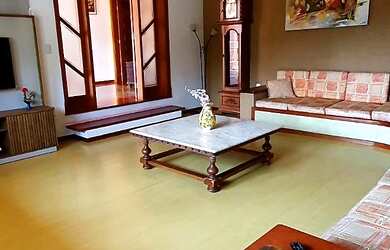 Imagem 7: Luxuosa residência. Piscina, Varanda, 780m² de Áreae4 Vagas na garagem