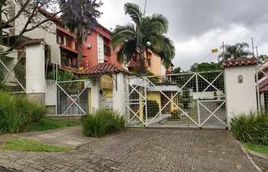 Imagem: A casa em condomínio possui 3 Dormitórios, 3 Banheiros, 2