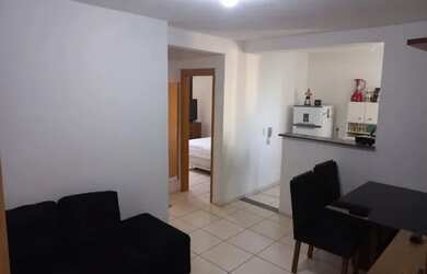 Imagem: O apartamento possui 2 Dormitórios, 1 Banheiro, 1 Vaga na garagem