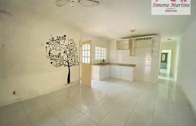 Imagem: A casa possui 2 Dormitórios, 2 Banheiros, 2 Vagas na garagem