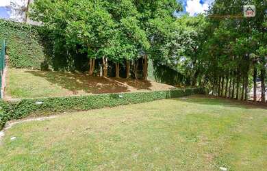 Imagem: O terreno possui 510m² de Área e está localizado em Ahú