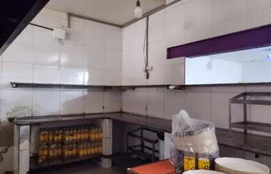 Imagem: O depósito possui 1 Vaga na garagem, 80m² de Área e está