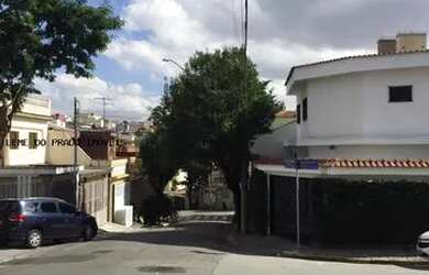 Imagem: A casa possui 3 Dormitórios, 3 Banheiros, 3 Vagas na garagem