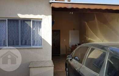 Imagem: A casa possui 2 Dormitórios, 1 Banheiro, 81m² de Área e