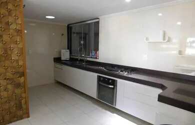 Imagem: O apartamento possui 2 Dormitórios, 2 Banheiros, 2 Vagas na