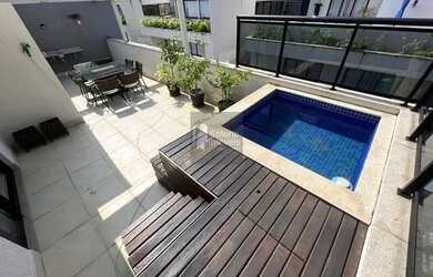 Imagem: O apartamento na cobertura à venda possui 4 Dormitórios, 4