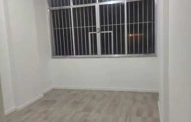 Imagem: O apartamento possui 1 Dormitório, 1 Banheiro, 55m² de Área