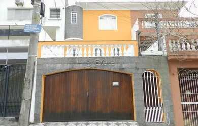 Imagem: A casa possui 4 Dormitórios, 5 Banheiros, 2 Vagas na garagem