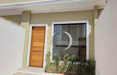 Imagem: A casa possui 2 Dormitórios, 2 Banheiros, 1 Vaga na garagem