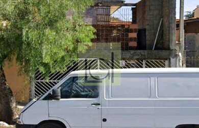 Imagem: A casa possui 3 Dormitórios, 3 Banheiros, 1 Vaga na garagem