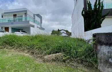 Imagem: O terreno possui 300m² de Área e está localizado em Parque