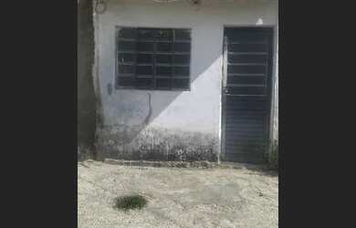 Imagem: A casa possui 1 Dormitório, 1 Banheiro, 40m² de Área e está