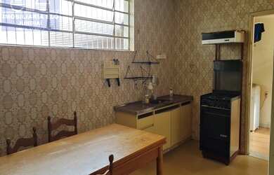 Imagem: A casa possui 3 Dormitórios, 3 Banheiros, 2 Vagas na garagem