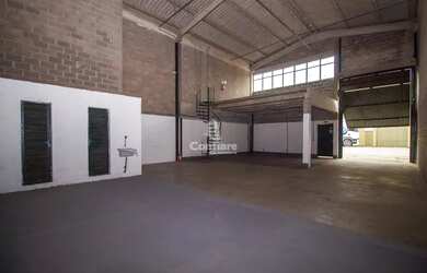 Imagem: O depósito possui 180m² de Área e está localizado em Sarandi