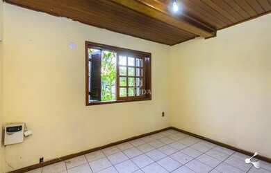 Imagem: A casa para alugar possui 4 Dormitórios, 3 Banheiros, 2 Vagas