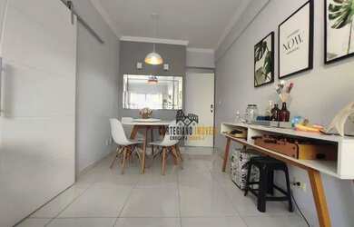 Imagem: O apartamento possui 1 Dormitório, 1 Banheiro, 1 Vaga na garagem