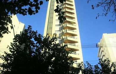 Imagem: O apartamento possui 4 Dormitórios, 3 Banheiros, 2 Vagas na